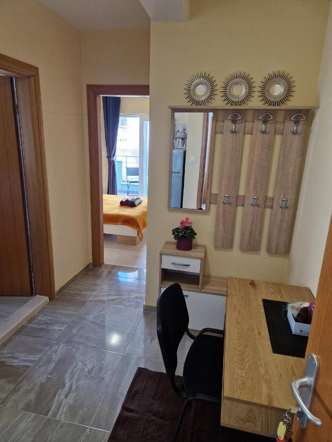 Apartments Ivano Klek Bagian luar foto