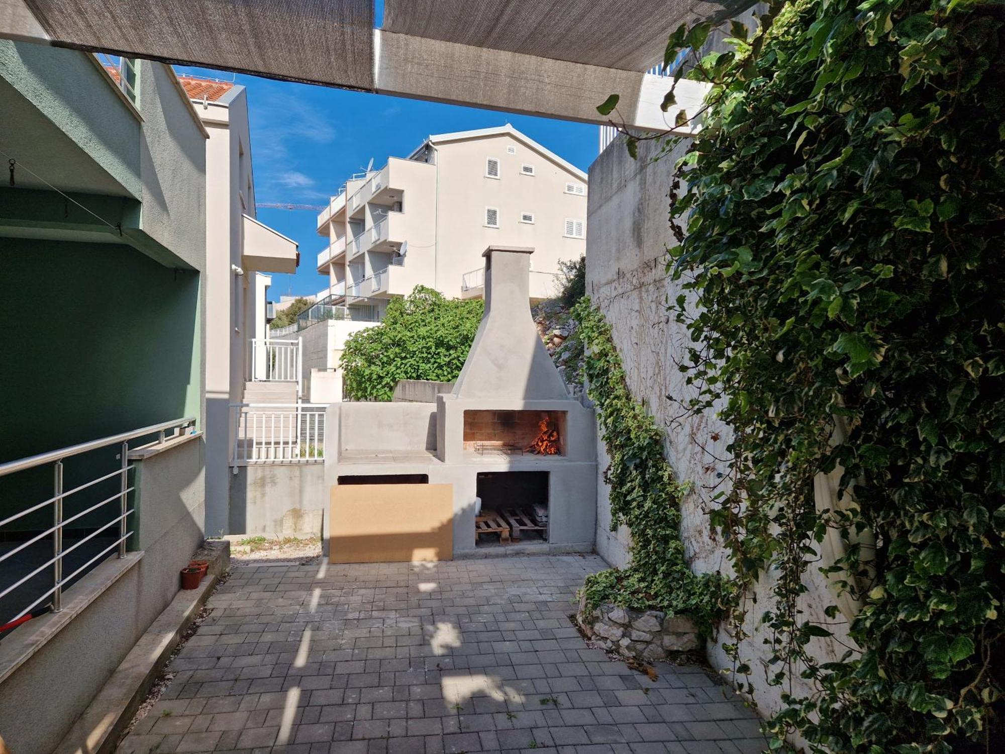 Apartments Ivano Klek Bagian luar foto