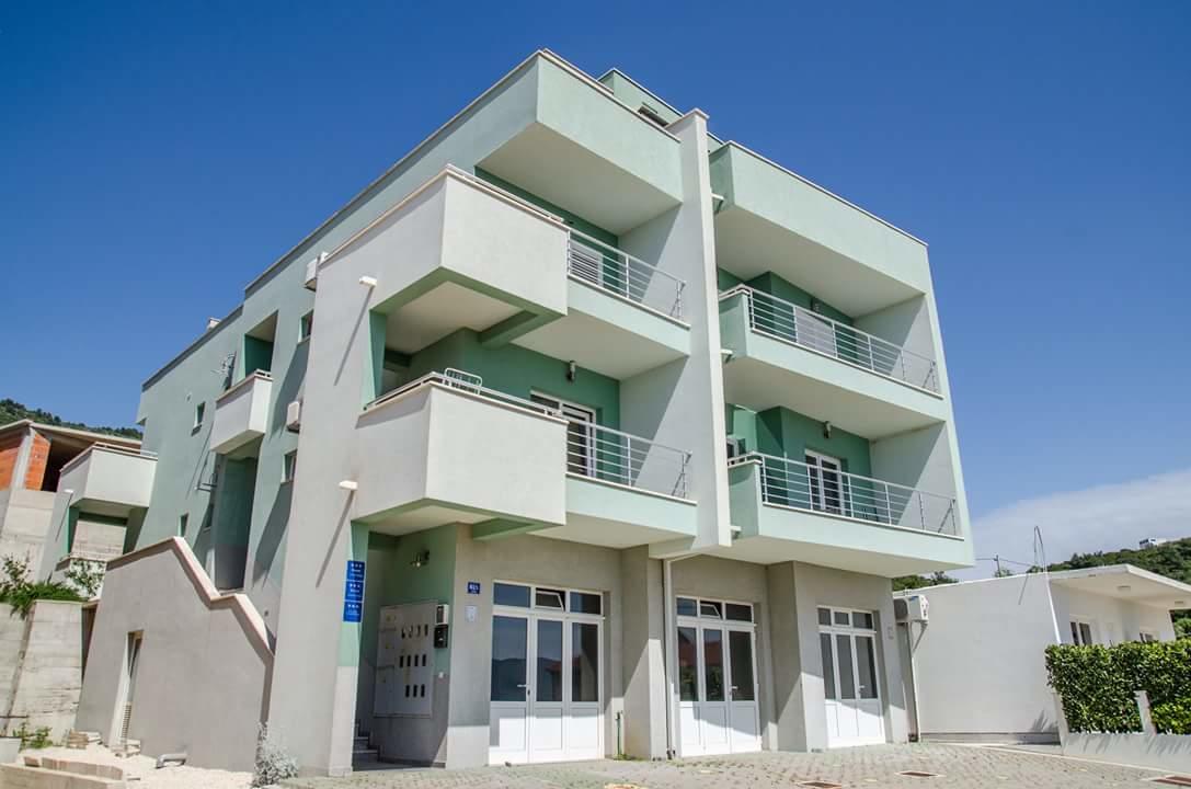 Apartments Ivano Klek Bagian luar foto